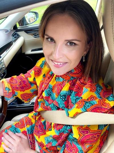 Yulia 43 ans Kyiv Ukraine