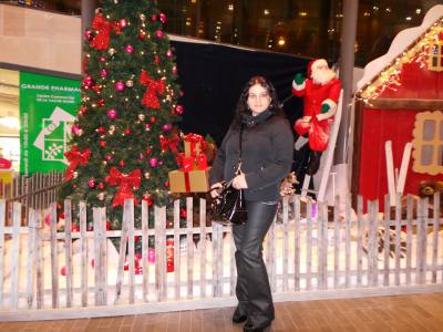 Elena 49 ans Paris France