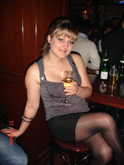 Natali 44 ans атырау Kazakhstan