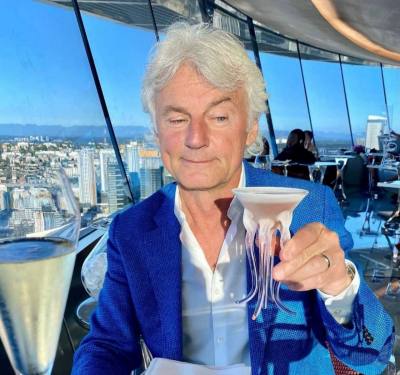 Patrick 60 лет Rennes  Франция