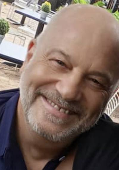 Alan  65 лет Albon Франция