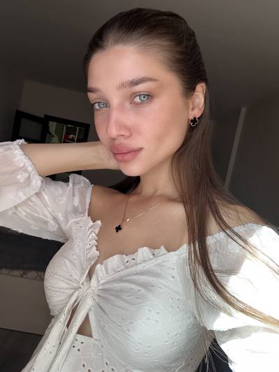 Anastasia 21 ans Киев  Ukraine
