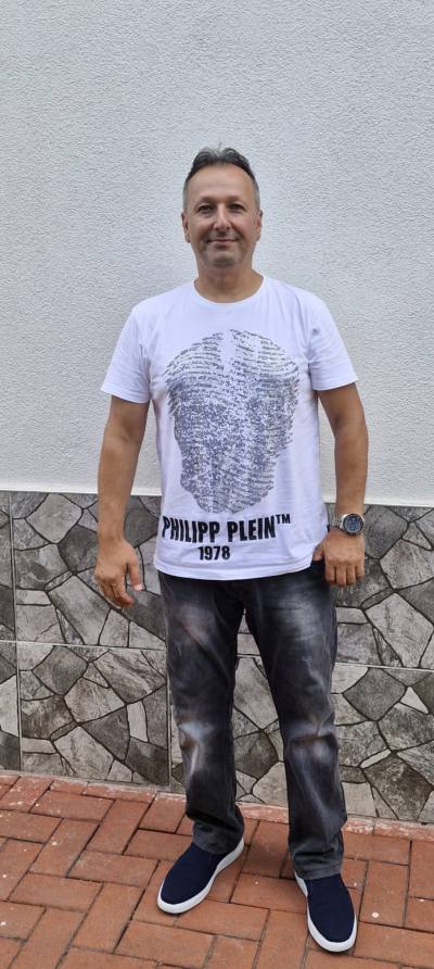 Zeki 51 years Düsseldorf  Germany