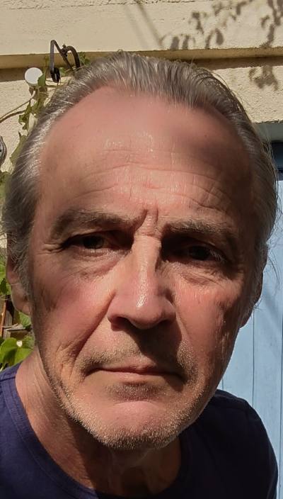 Stephane 69 лет Paris Франция