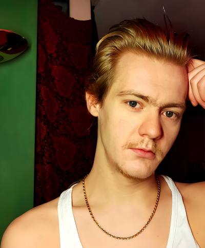 James 32 лет Berlin Германия