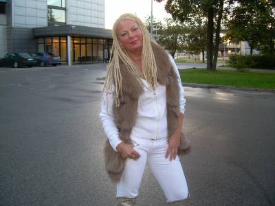 Ina 49 ans Riga Lettonie