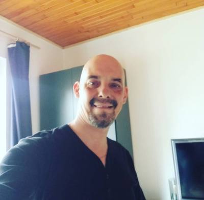 Eric 51 ans Liege Belgique