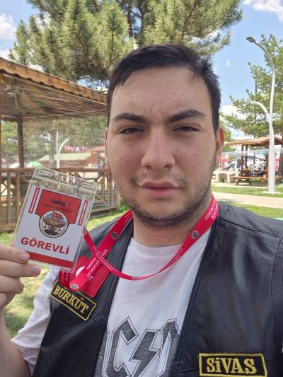 Mete 19 лет Sivas Турция