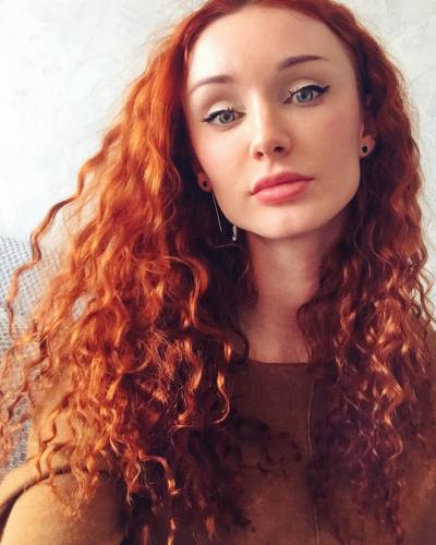 Yulia 36 ans Saint Petersburg Russie