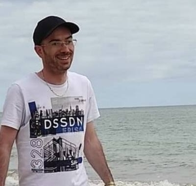 Guillaume 41 лет Troyes Франция