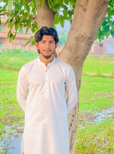 Zaima 19 лет Gujarat Pakistan