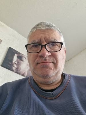 Laurent 57 лет Toulouse Франция