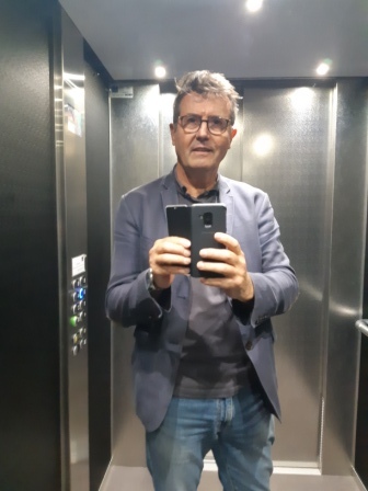 Alex 63 ans  France