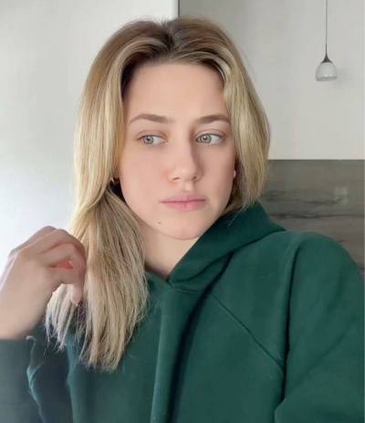 Anne 26 years Begovoï  Russia