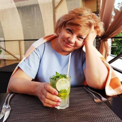 Елена 54 ans Киев Ukraine