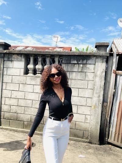 Rose 24 ans Tamatave Madagascar