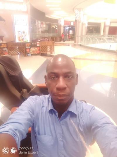 Kojo 51 ans London  Royaume-Uni