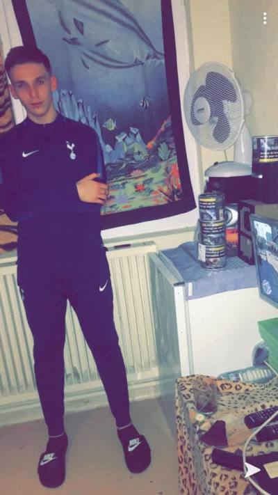 Nixo 25 лет Dunkerque  Франция