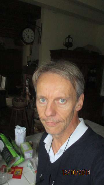 Joel 66 лет Fontenai Les Louvets Франция