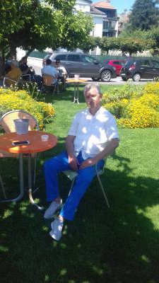 Hakim 59 лет Lausanne Швейцария