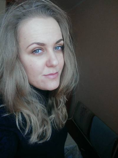 Olga 36 ans Minsk Biélorussie