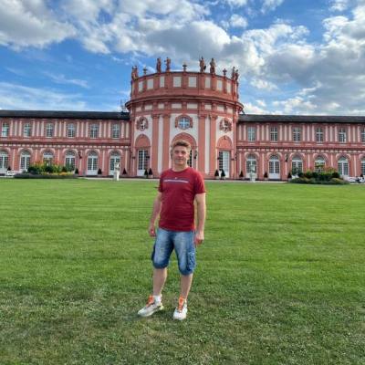 Sarang 39 ans Wiesbaden  Allemagne