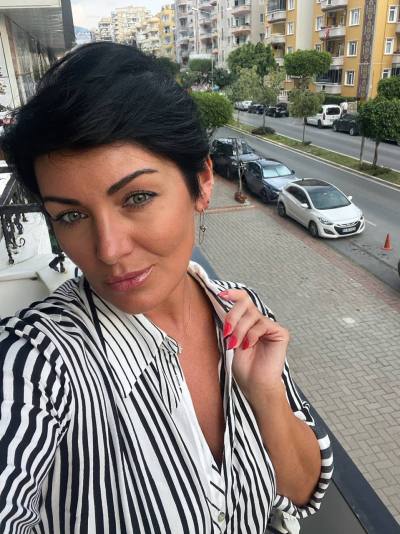Olena 48 ans Odessa Ukraine