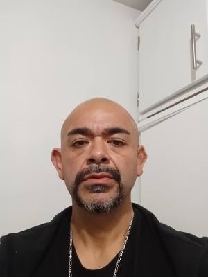 Roberto 42 лет Chula  Vista  США