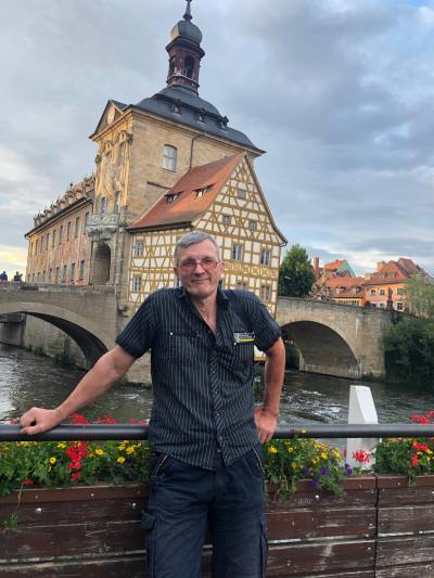 Georgij 56 ans Erfurt Allemagne