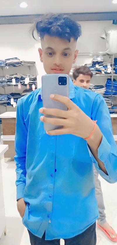 Rohit 20 лет Hilsa Индия