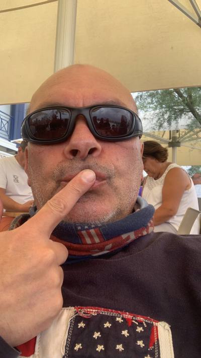 Fabrice 57 лет Bordeaux Франция
