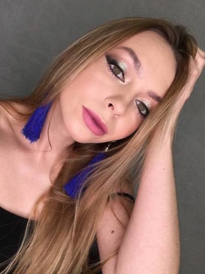 Alina 29 ans Pontlevoy France