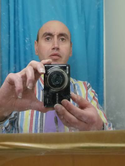 Foudil 57 ans Saint-denis France