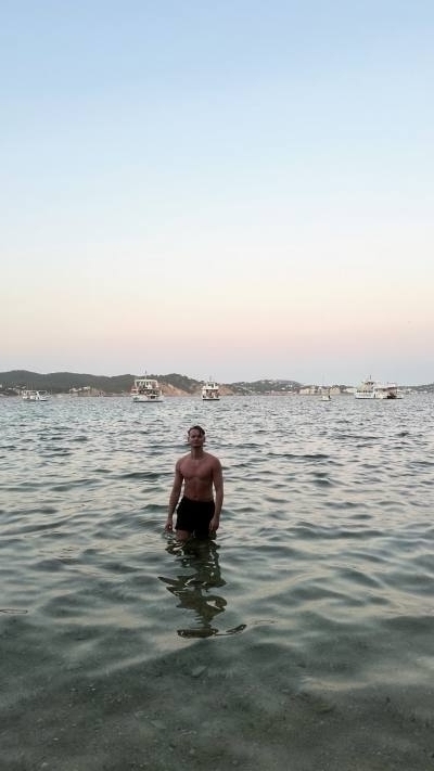 Ivan 28 ans Genève  Suisse