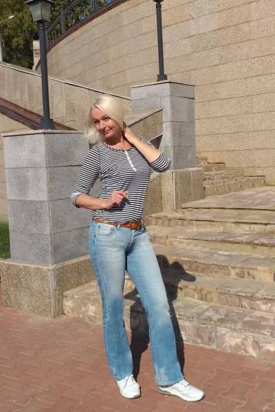 Natalia 61 ans Kostroma Russie