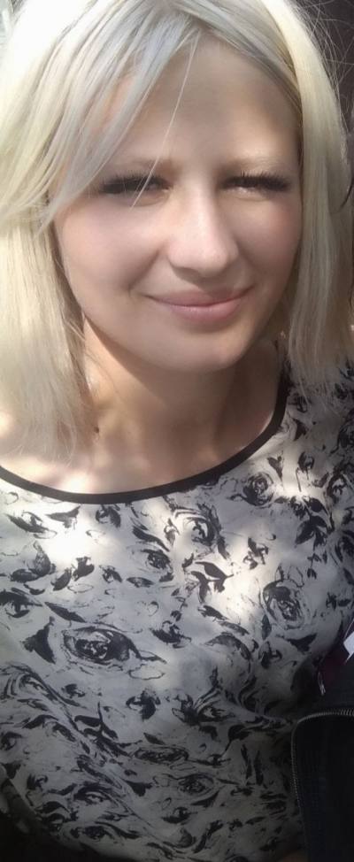 Irina 33 ans Запорожье  Ukraine