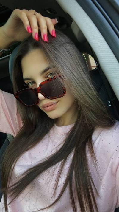 Anna 24 ans Zaporoje Ukraine