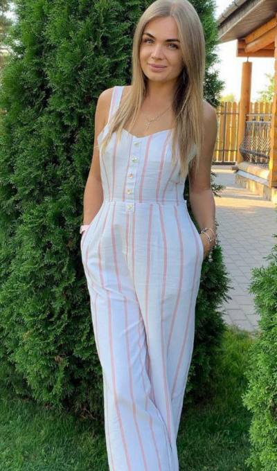 Irina 35 ans Kiev Ukraine