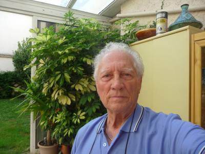 Pierre 88 ans Valence D Agen France