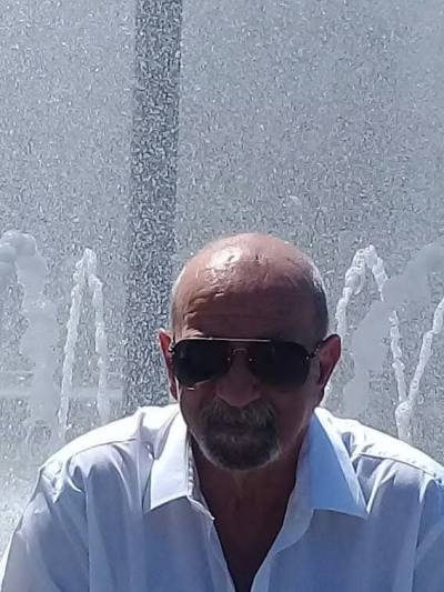 Georges 67 лет Marseille  Франция
