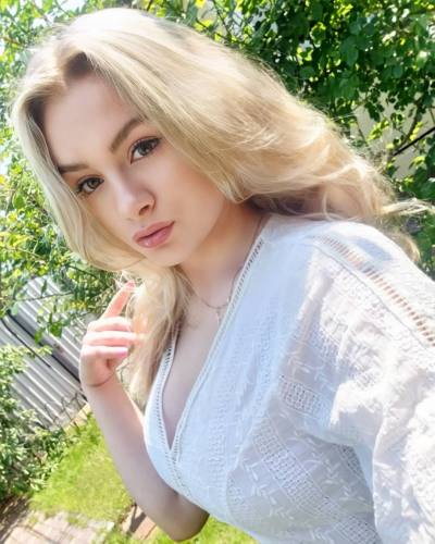 Alisa 36 Jahre Luhansk Ukraine