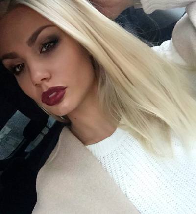 Yana 39 ans Molodogvardeysk Ukraine