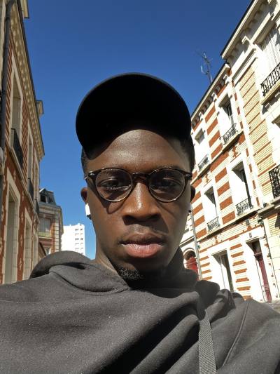 Etienne 21 ans Orléans France