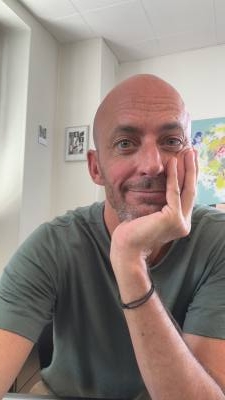 Julien 48 ans Lausanne Suisse