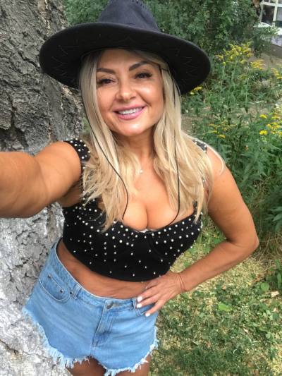 Kristina 58 ans Kherson Ukraine