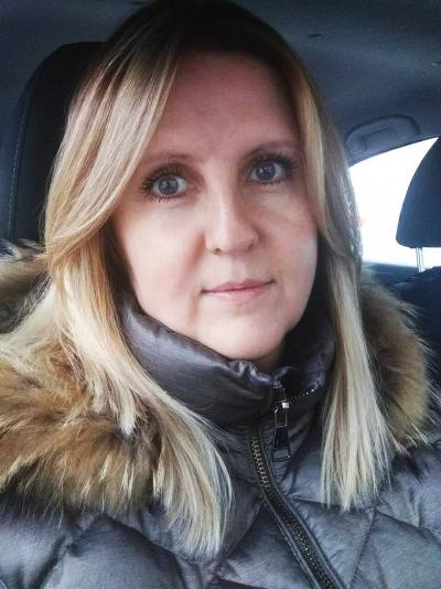 Elena 41 ans St-petersbourg Russie