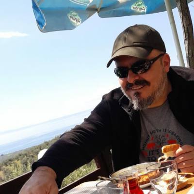ALI 55 ans Ankara Turquie