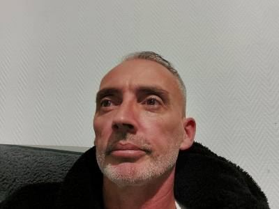 David 48 ans Argentan  France