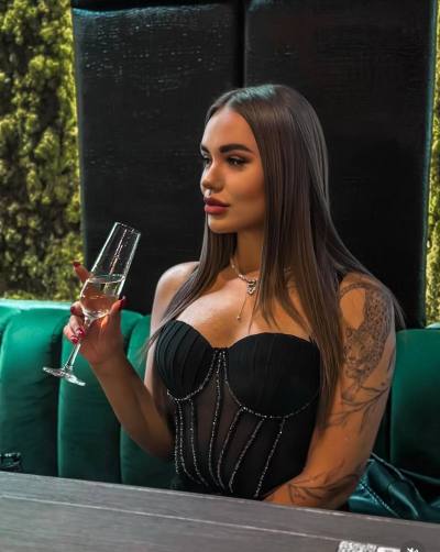 Julia 24 ans Киев Ukraine