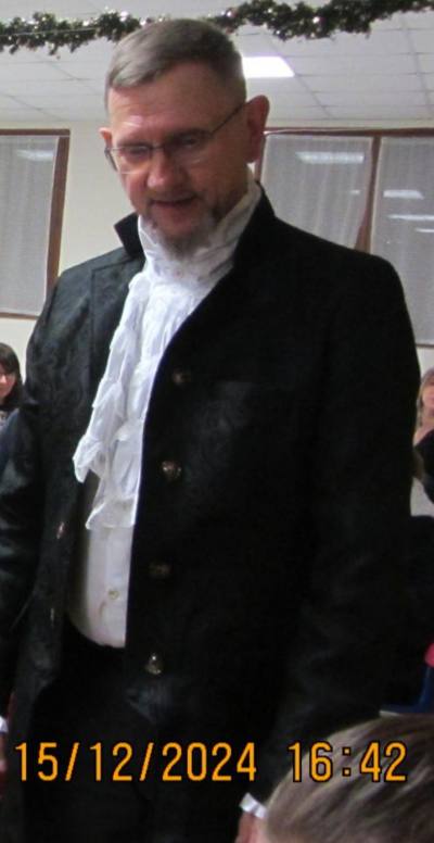 Richard 63 лет Clesles Франция